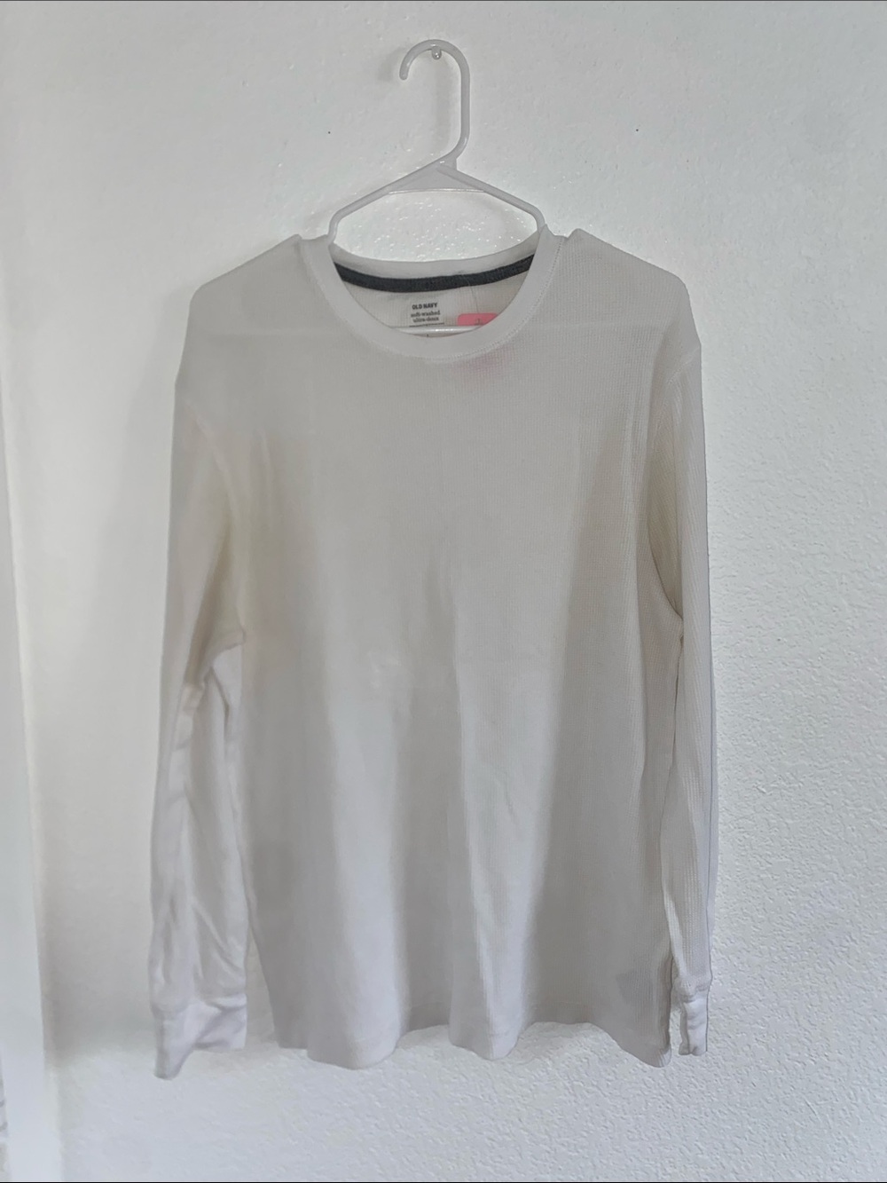 Old Navy Men's Long-Sleeve Crewneck in White